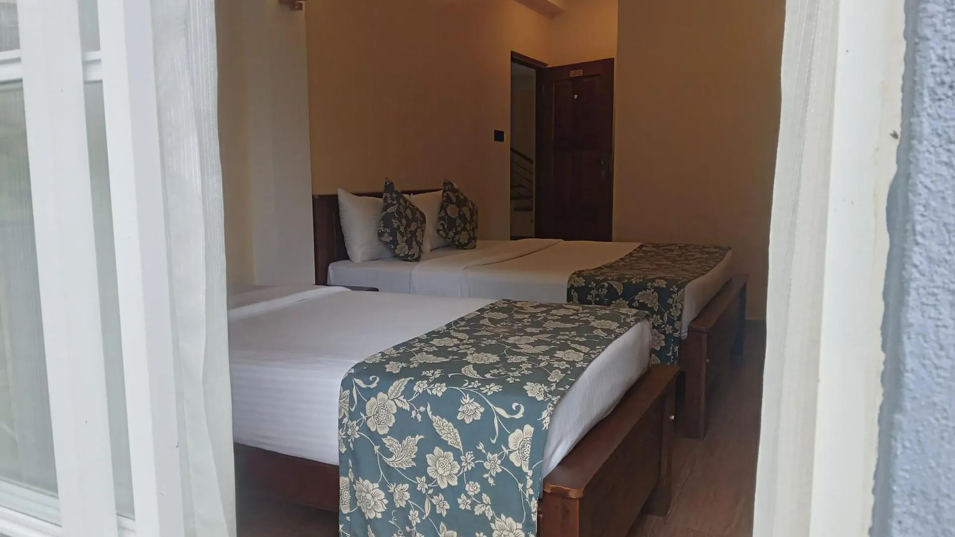 Summer Glow Guest - Nuwara Eliya Guest house