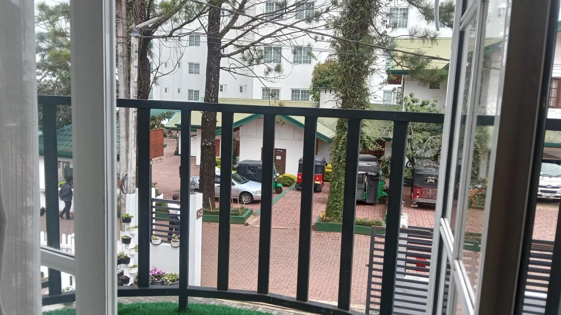 Summer Glow Guest - Nuwara Eliya Guest house