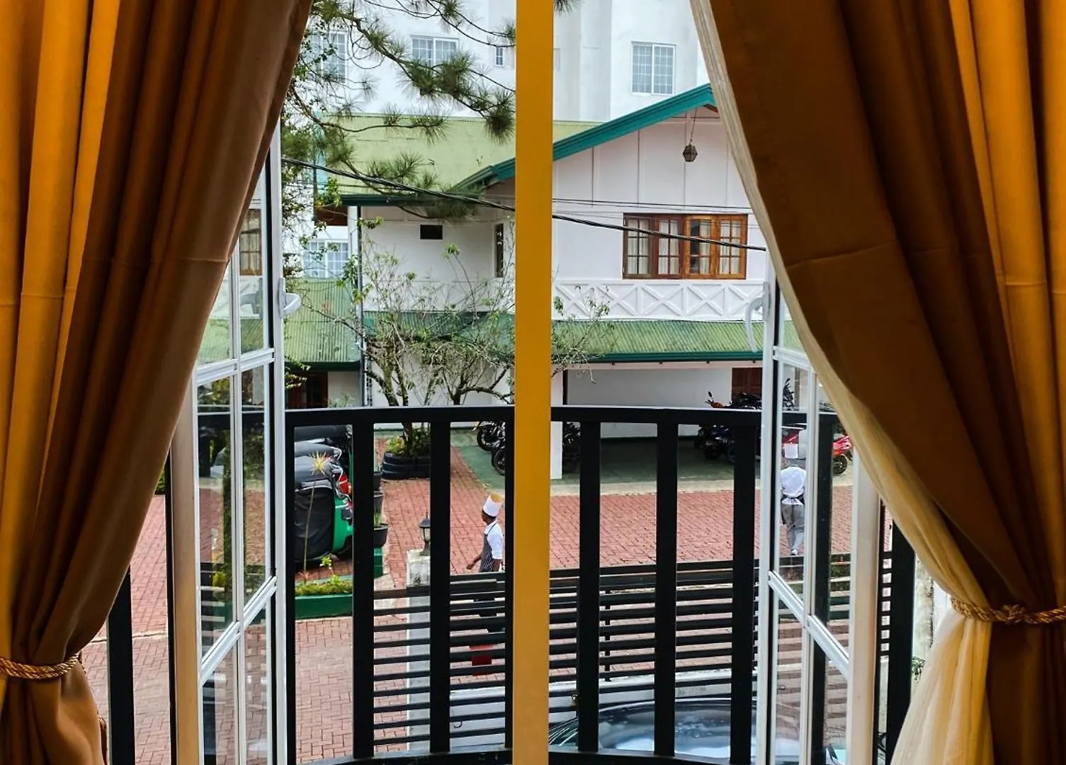 Summer Glow Guest - Nuwara Eliya Sri Lanka