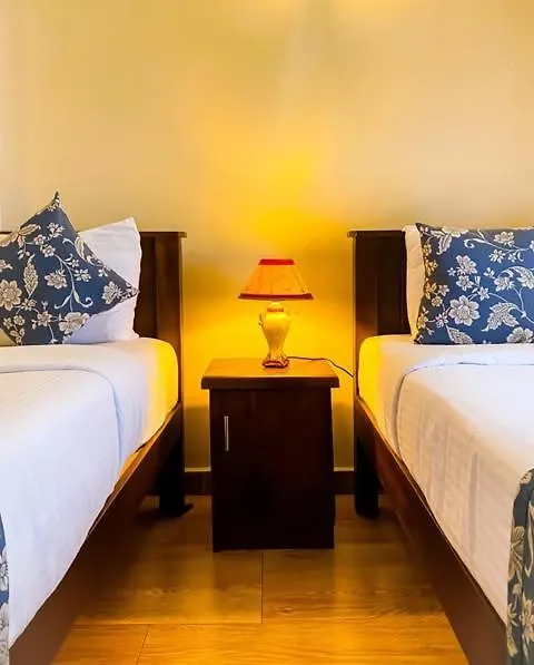 Summer Glow Guest - Nuwara Eliya