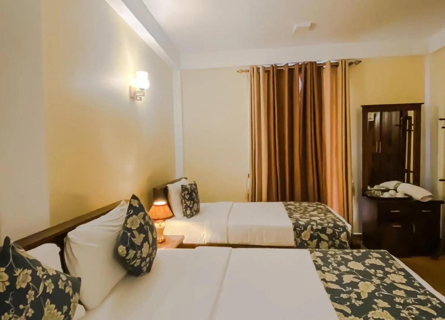 Summer Glow Guest - Nuwara Eliya Sri Lanka